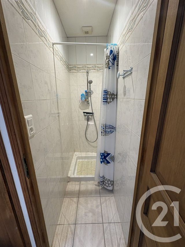 maison à louer - 5 pièces - 160.0 m2 - CHALLANS - 85 - PAYS-DE-LOIRE - Century 21 L'Océane