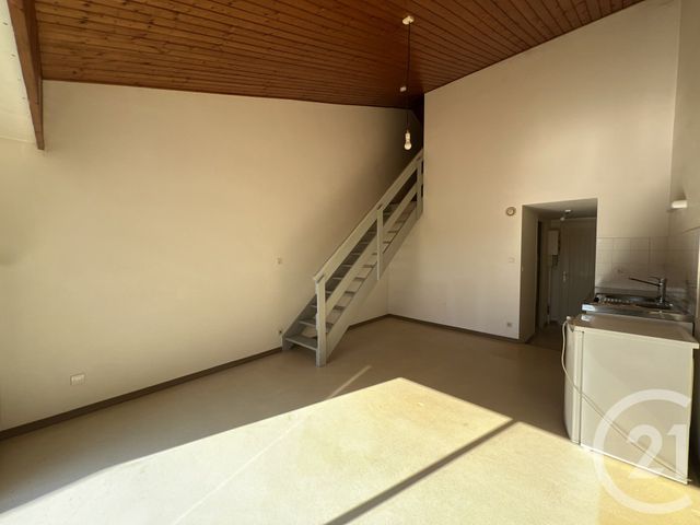 Appartement T2 à vendre - 2 pièces - 32.39 m2 - CHALLANS - 85 - PAYS-DE-LOIRE - Century 21 L'Océane