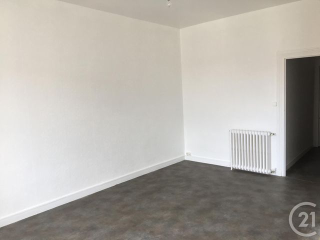 Appartement F3 à louer - 3 pièces - 78.26 m2 - CHALLANS - 85 - PAYS-DE-LOIRE - Century 21 L'Océane