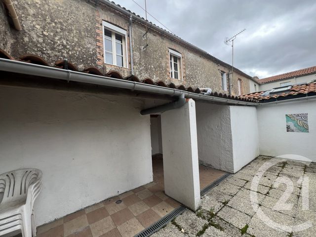 maison à vendre - 5 pièces - 74.0 m2 - LA GARNACHE - 85 - PAYS-DE-LOIRE - Century 21 L'Océane