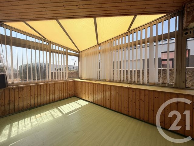 Appartement T3 à vendre - 4 pièces - 95.04 m2 - CHALLANS - 85 - PAYS-DE-LOIRE - Century 21 L'Océane