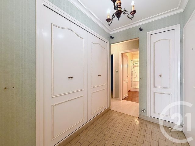 Appartement T3 à vendre - 4 pièces - 95.04 m2 - CHALLANS - 85 - PAYS-DE-LOIRE - Century 21 L'Océane