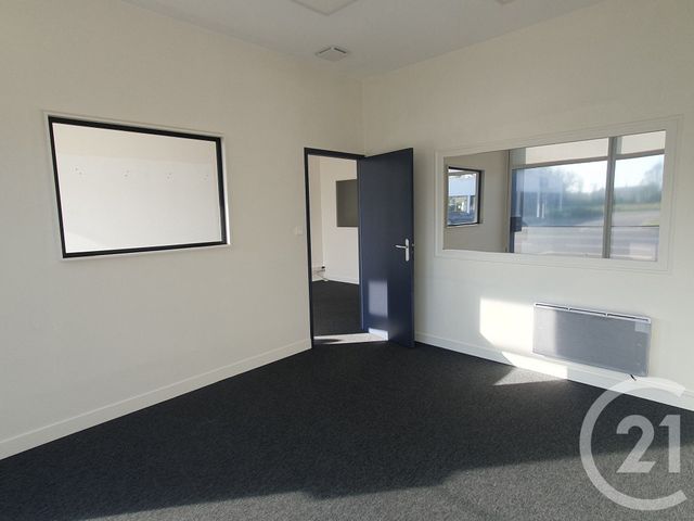 commerce à louer - 116.0 m2 - CHALLANS - 85 - PAYS-DE-LOIRE - Century 21 L'Océane