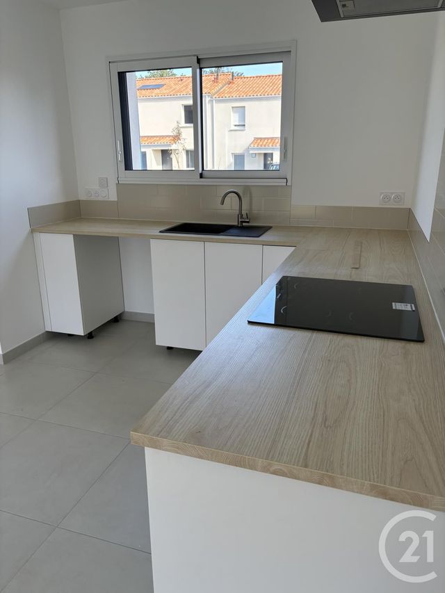 maison à louer - 4 pièces - 76.44 m2 - LA GARNACHE - 85 - PAYS-DE-LOIRE - Century 21 L'Océane