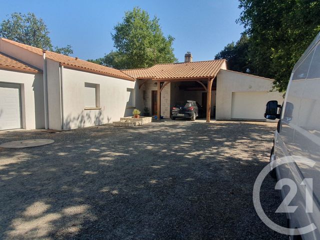 maison à vendre - 6 pièces - 143.0 m2 - CHATEAUNEUF - 85 - PAYS-DE-LOIRE - Century 21 L'Océane