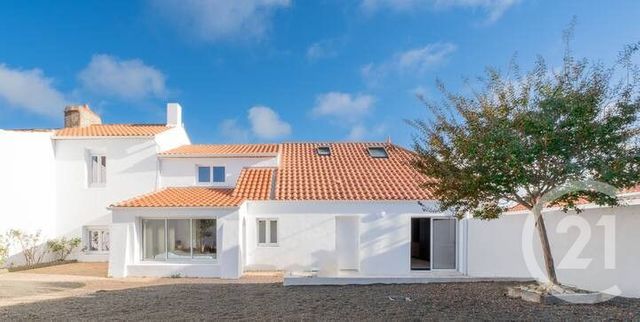 maison à louer - 6 pièces - 165.74 m2 - CHALLANS - 85 - PAYS-DE-LOIRE - Century 21 L'Océane