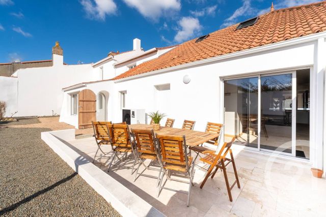 maison à louer - 6 pièces - 165.74 m2 - CHALLANS - 85 - PAYS-DE-LOIRE - Century 21 L'Océane