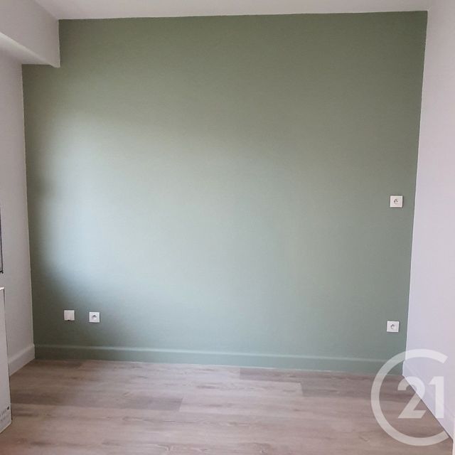Appartement F1 à vendre - 1 pièce - 33.0 m2 - CHALLANS - 85 - PAYS-DE-LOIRE - Century 21 L'Océane