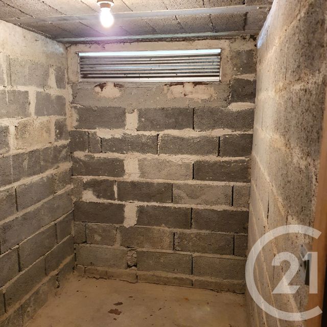 Appartement F1 à vendre - 1 pièce - 33.0 m2 - CHALLANS - 85 - PAYS-DE-LOIRE - Century 21 L'Océane