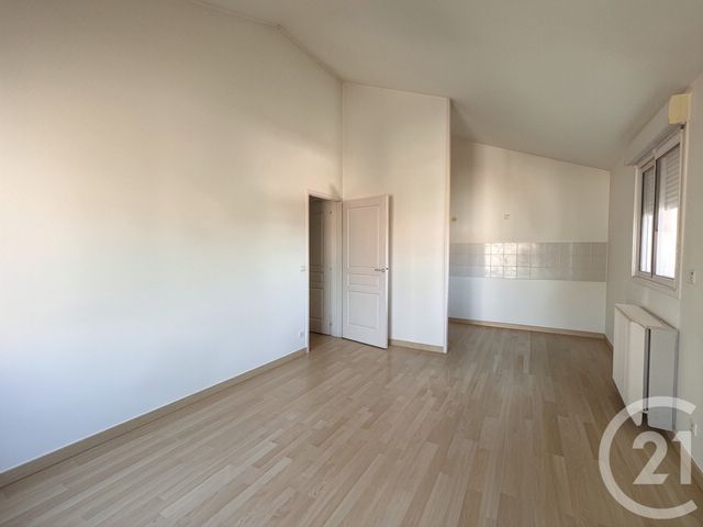 Appartement F2 à vendre - 2 pièces - 49.48 m2 - CHALLANS - 85 - PAYS-DE-LOIRE - Century 21 L'Océane
