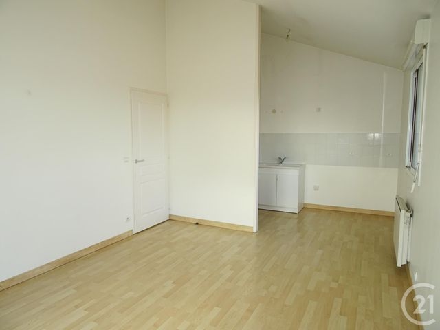 Appartement F2 à vendre - 2 pièces - 49.48 m2 - CHALLANS - 85 - PAYS-DE-LOIRE - Century 21 L'Océane