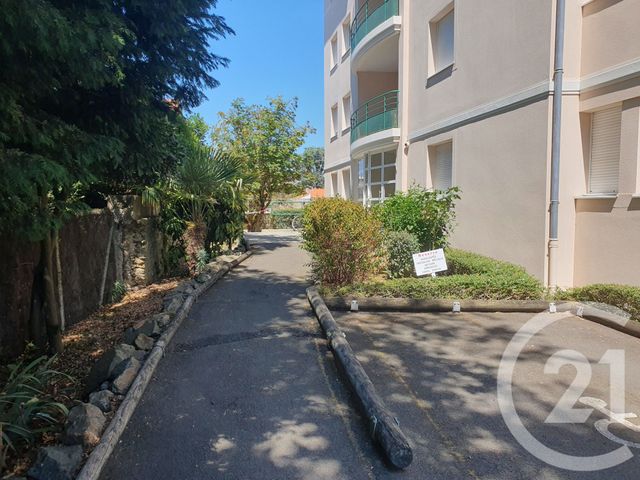 Appartement F2 à vendre - 2 pièces - 49.48 m2 - CHALLANS - 85 - PAYS-DE-LOIRE - Century 21 L'Océane