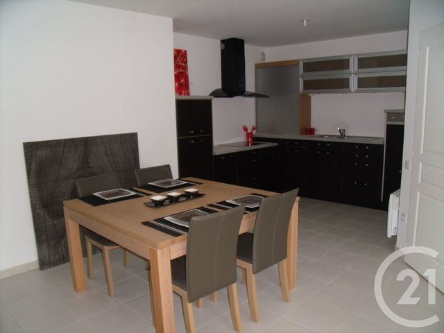 Appartement F3 à vendre - 3 pièces - 68.98 m2 - CHALLANS - 85 - PAYS-DE-LOIRE - Century 21 L'Océane