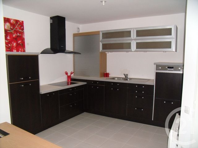Appartement F3 à vendre - 3 pièces - 68.98 m2 - CHALLANS - 85 - PAYS-DE-LOIRE - Century 21 L'Océane
