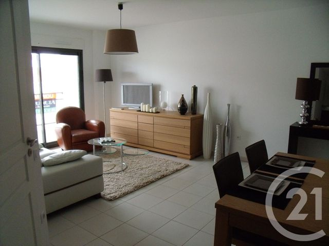 Appartement F3 à vendre - 3 pièces - 68.98 m2 - CHALLANS - 85 - PAYS-DE-LOIRE - Century 21 L'Océane