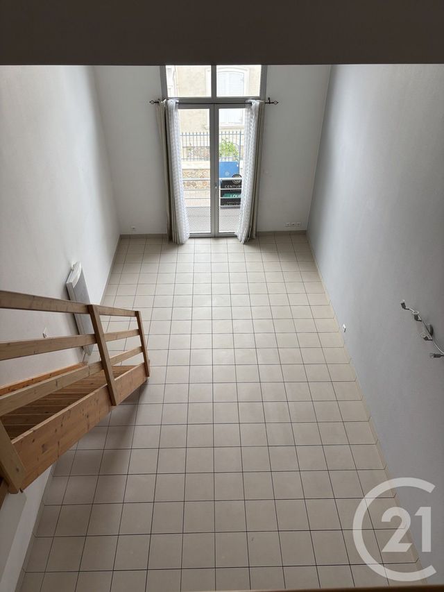 Appartement Duplex à louer - 2 pièces - 55.32 m2 - CHALLANS - 85 - PAYS-DE-LOIRE - Century 21 L'Océane