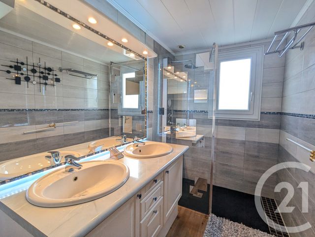 maison à vendre - 5 pièces - 118.0 m2 - CHALLANS - 85 - PAYS-DE-LOIRE - Century 21 L'Océane
