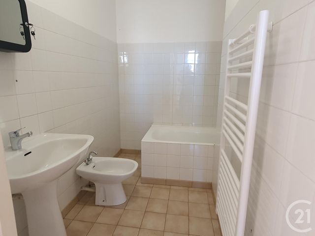 maison à louer - 2 pièces - 49.75 m2 - CHALLANS - 85 - PAYS-DE-LOIRE - Century 21 L'Océane