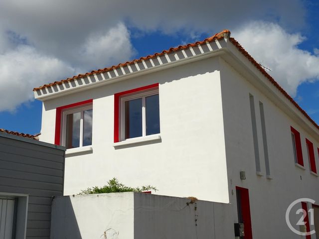Appartement F2 à louer - 2 pièces - 60.55 m2 - CHALLANS - 85 - PAYS-DE-LOIRE - Century 21 L'Océane