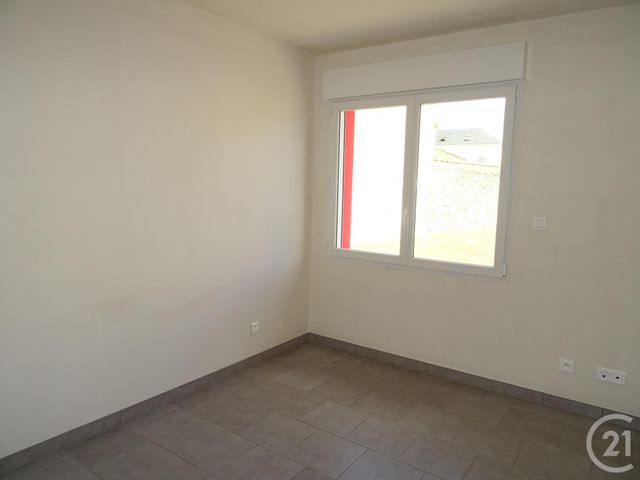 Appartement F2 à louer - 2 pièces - 60.55 m2 - CHALLANS - 85 - PAYS-DE-LOIRE - Century 21 L'Océane