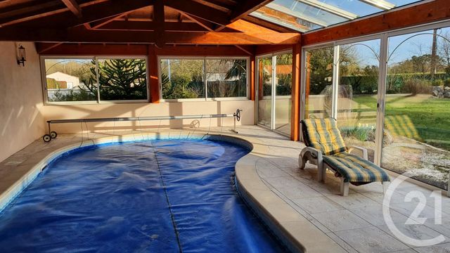 maison à vendre - 6 pièces - 208.59 m2 - CHATEAUNEUF - 85 - PAYS-DE-LOIRE - Century 21 L'Océane