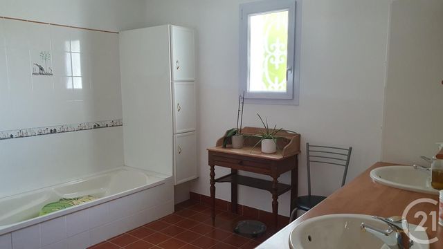 maison à vendre - 6 pièces - 208.59 m2 - CHATEAUNEUF - 85 - PAYS-DE-LOIRE - Century 21 L'Océane