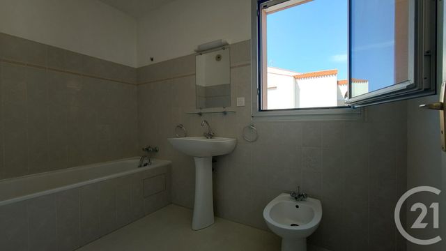 Appartement F2 à vendre - 2 pièces - 48.67 m2 - CHALLANS - 85 - PAYS-DE-LOIRE - Century 21 L'Océane