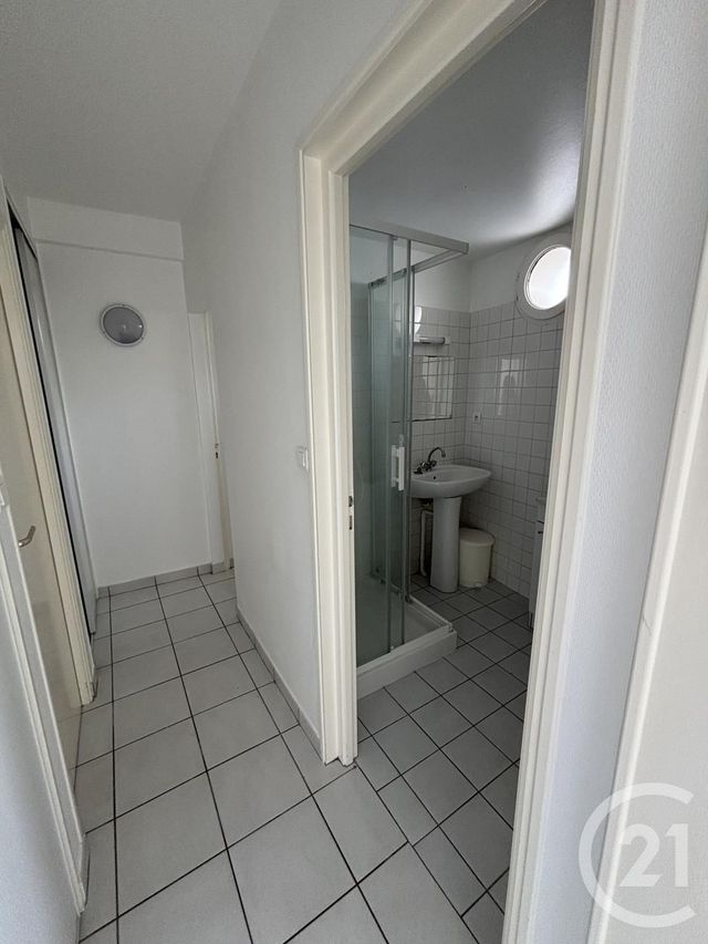 Appartement F2 à louer - 2 pièces - 52.52 m2 - CHALLANS - 85 - PAYS-DE-LOIRE - Century 21 L'Océane
