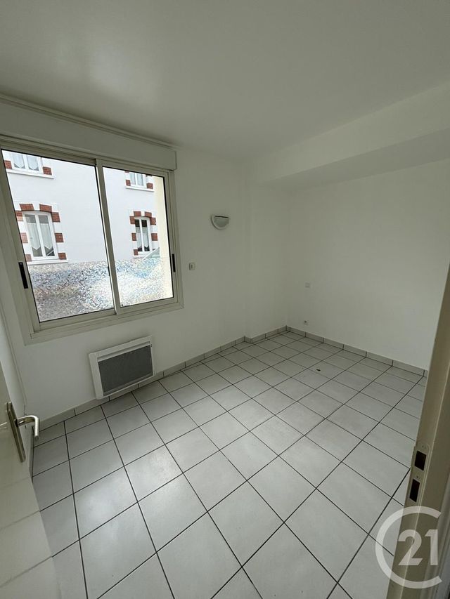 Appartement F2 à louer - 2 pièces - 52.52 m2 - CHALLANS - 85 - PAYS-DE-LOIRE - Century 21 L'Océane