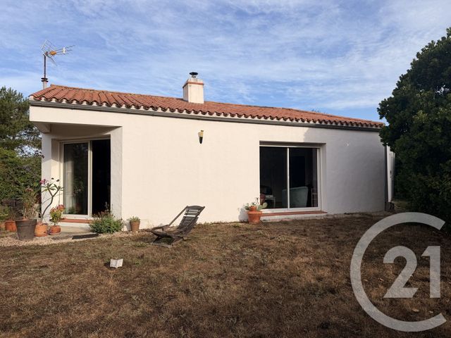 maison à vendre - 4 pièces - 114.7 m2 - CHATEAUNEUF - 85 - PAYS-DE-LOIRE - Century 21 L'Océane