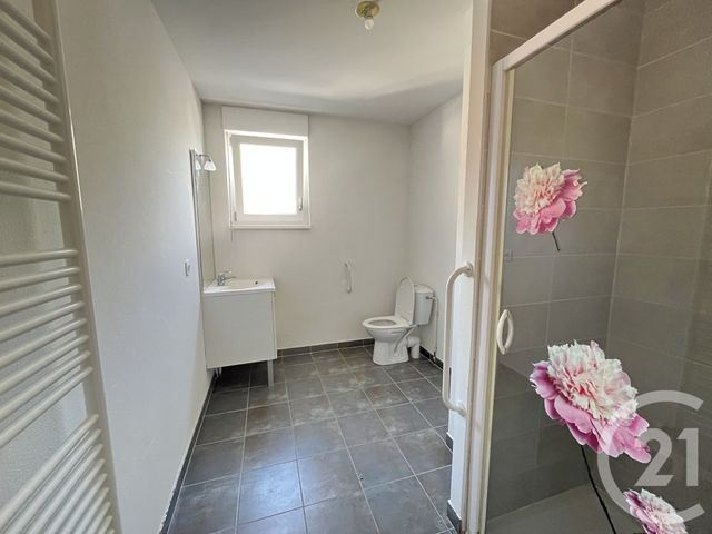 Appartement F2 à louer - 2 pièces - 47.1 m2 - CHALLANS - 85 - PAYS-DE-LOIRE - Century 21 L'Océane
