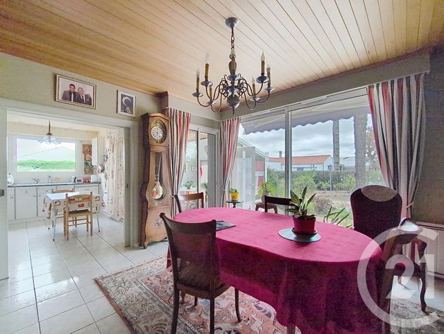 maison à vendre - 7 pièces - 173.0 m2 - BEAUVOIR SUR MER - 85 - PAYS-DE-LOIRE - Century 21 L'Océane