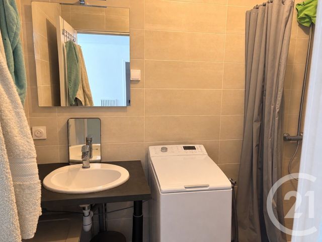 Appartement T2 à louer - 2 pièces - 51.1 m2 - CHALLANS - 85 - PAYS-DE-LOIRE - Century 21 L'Océane
