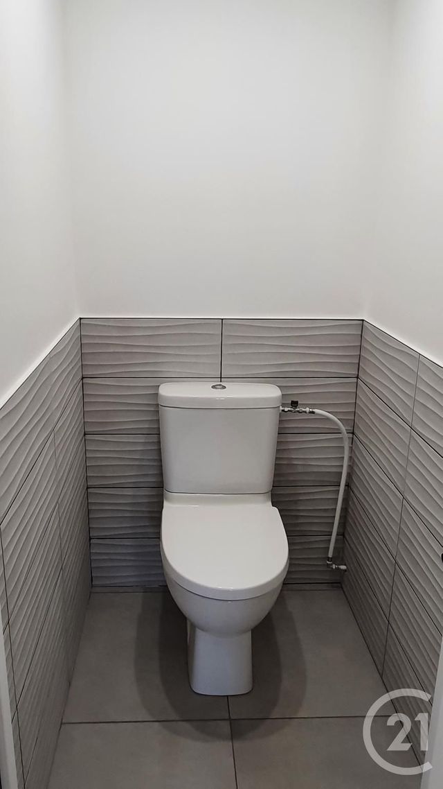 Appartement F1 à louer - 1 pièce - 46.79 m2 - SOULLANS - 85 - PAYS-DE-LOIRE - Century 21 L'Océane