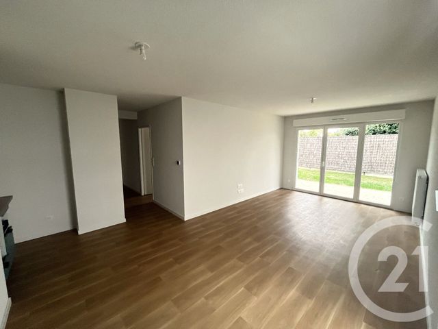 Appartement T4 à louer - 4 pièces - 78.15 m2 - CHALLANS - 85 - PAYS-DE-LOIRE - Century 21 L'Océane