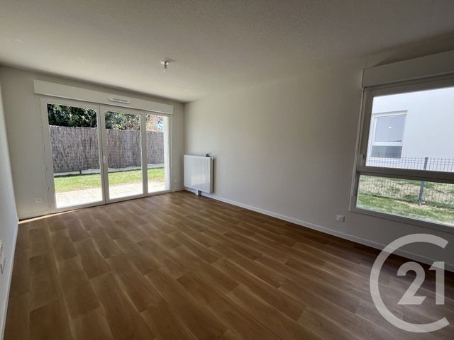 Appartement T4 à louer - 4 pièces - 78.15 m2 - CHALLANS - 85 - PAYS-DE-LOIRE - Century 21 L'Océane