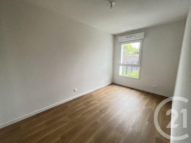 Appartement T4 à louer - 4 pièces - 78.15 m2 - CHALLANS - 85 - PAYS-DE-LOIRE - Century 21 L'Océane