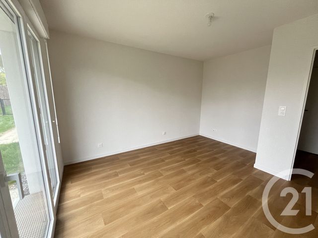 Appartement T4 à louer - 4 pièces - 78.15 m2 - CHALLANS - 85 - PAYS-DE-LOIRE - Century 21 L'Océane